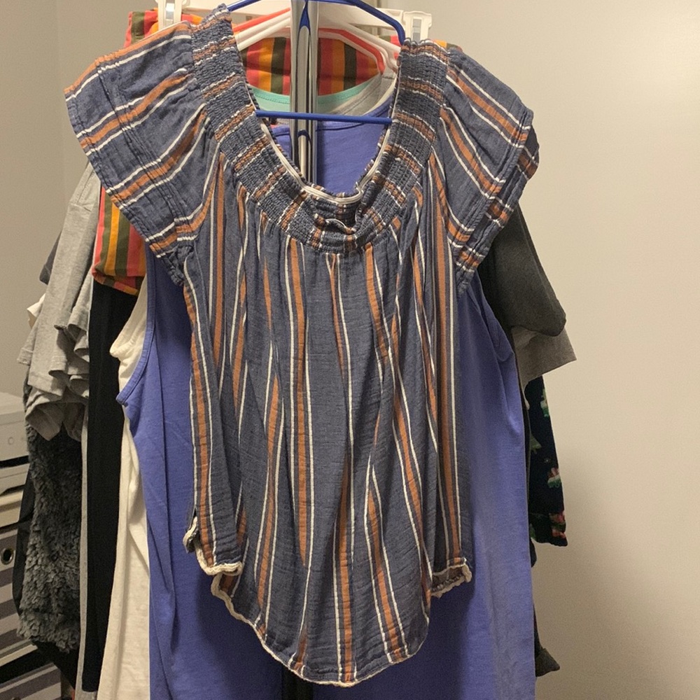 Women’s Large Off the Shoulder Blue Striped Top